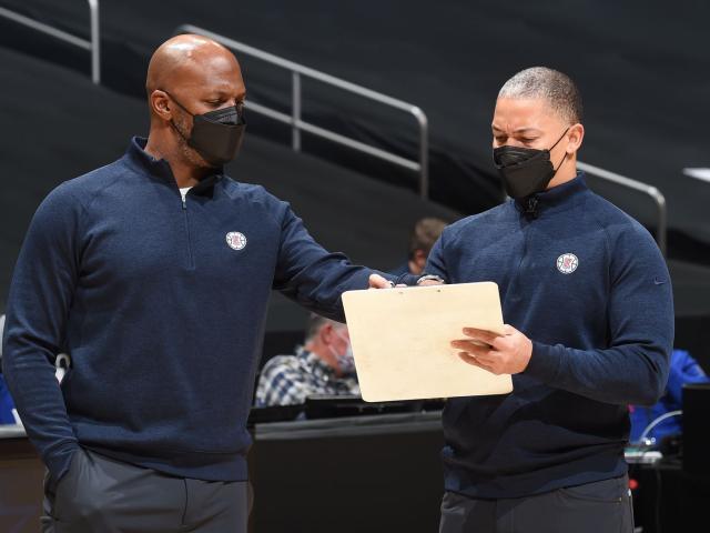 pp电子-【揭秘】比卢普斯的执教生涯始于泰伦·卢的秘密特训